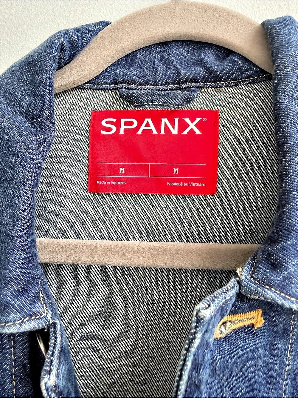 SPANX Denim Jacket in Blue Size Medium Like New - Picture 2 of 5